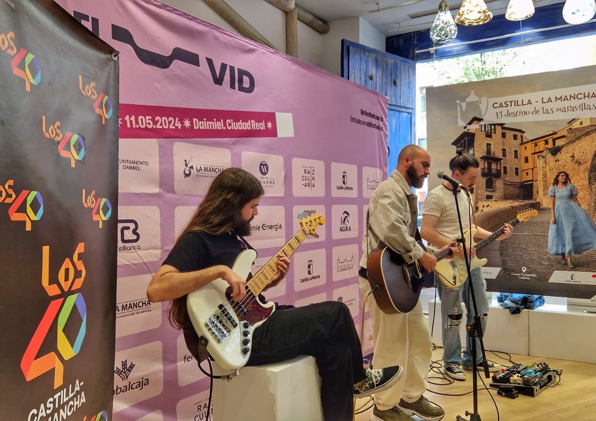 HOY se ha presentado #ElVID 2024 🍇 Música, vino y gastronomía unidos en el corazón de La Mancha 🗓️ 10-11 de mayo 📍 Daimiel, CR ✅ La La Love You ✅ Karmento ✅ Carmen 113 y muchos + 🎟️ Entradas a la venta en vidfestival.es 🎙️ Medio Oficial @Los40 #CiudadReal