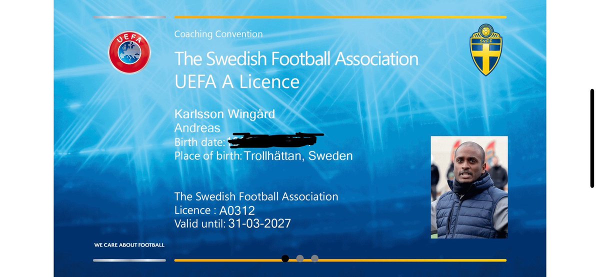 De som såg oss i premiären undrar nog om jag gått en endaste liten tränarkurs ngn gång. 

Men hör och häpna. 2018 tog jag licensen, och nu är den förlängd med 3 år. 
Det firar vi med fredagsträning i snöslask inför morgondagens Kumla-tripp. 
Fotboll ändå.