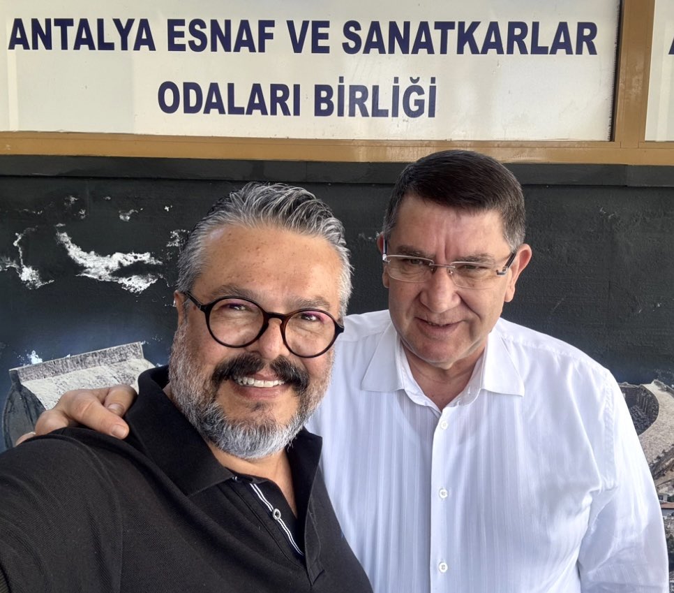 Antalya Esnaf ve Sanatkarlar Odaları Birliği Başkanı değerli dost Adlıhan Dere ile gündeme dair sohbet gerçekleştirdik…