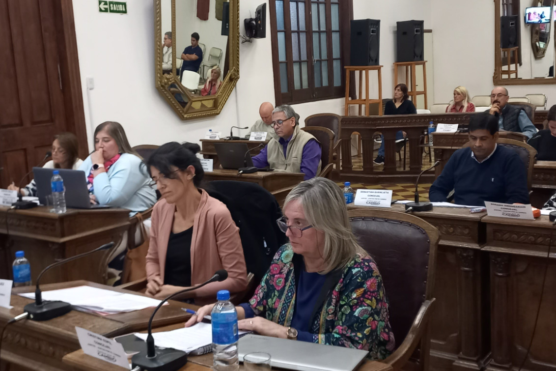 multipringles's tweet image. SE APROBÓ EL PEDIDO DE MÁS EFECTIVOS POLICIALES PARA PRINGLES

La solicitud está dirigida al Ministro de Seguridad de la provincia de Buenos Aires, Javier Alonso.

Nota: eldiariodepringles.com.ar/politica-y-eco…