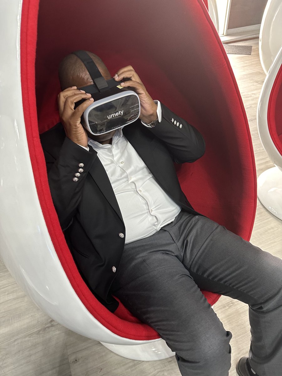 Panyaza Lesufi tweet media