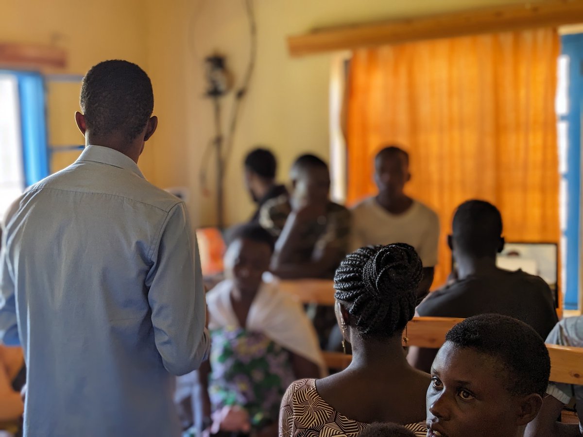 HWC_Development's tweet photo. No small impact. Our Co-founder and executive director meeting with young girls and boys on holidays and teen-mothers who dropped out, for inspiring them to never lose hope and learning from their past and increasing SRH Skills. It was a very productive meeting.
#NoOneLeft https://t.co/Az1TG7FbPj