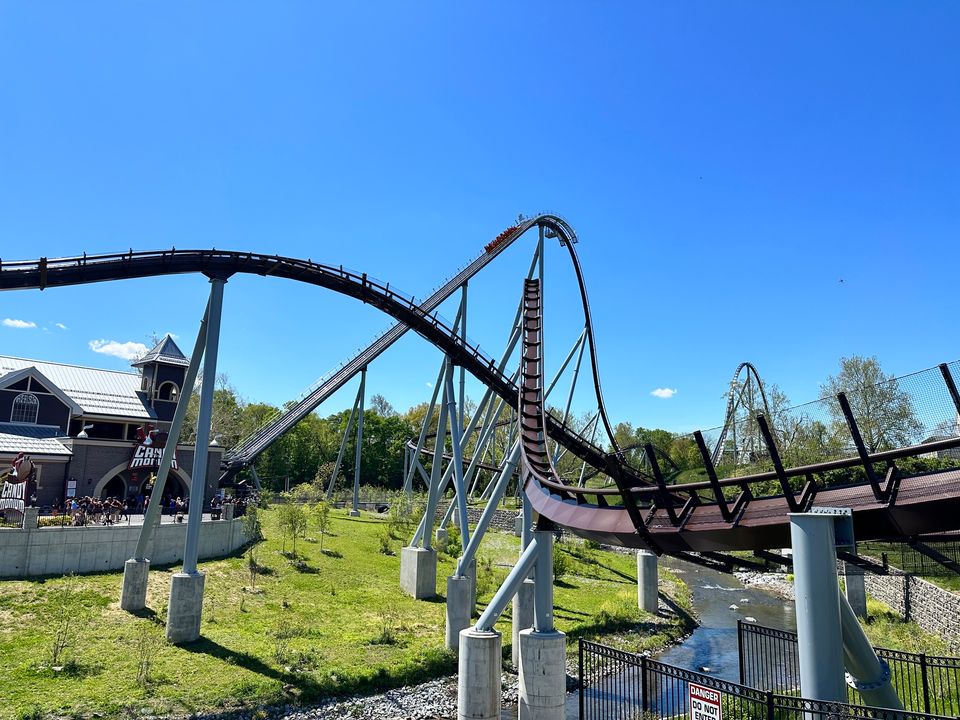 Enjoy Spring Weekends at Hersheypark with coaster rides, sweet memories and Hersheypark Happy fun! 🕚 Saturdays 11 AM-8 PM and Sundays 11 AM-7 PM this April 🎢 Rides are available weather and maintenance permitting. Download the app. 🎟️ Tickets: bit.ly/2WWppMo