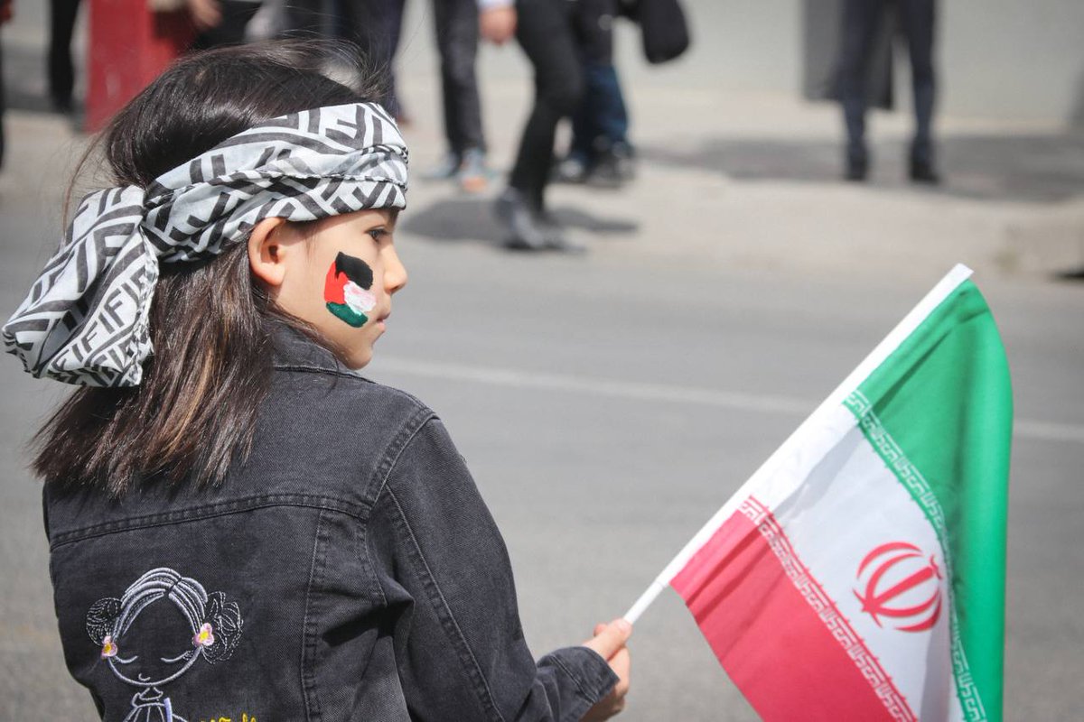 M_marandii's tweet image. آمده بودند وحدت خود را به رخ همه بکشن🇮🇷🫡

#رژیم_خبیث
#طوفان_الاحرار