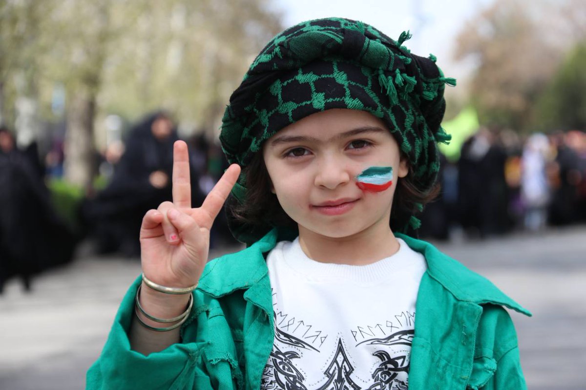 M_marandii's tweet image. آمده بودند وحدت خود را به رخ همه بکشن🇮🇷🫡

#رژیم_خبیث
#طوفان_الاحرار