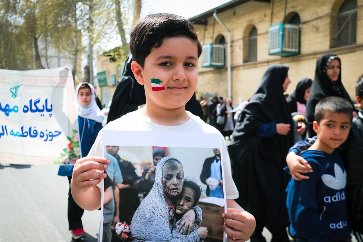 M_marandii's tweet image. آمده بودند وحدت خود را به رخ همه بکشن🇮🇷🫡

#رژیم_خبیث
#طوفان_الاحرار