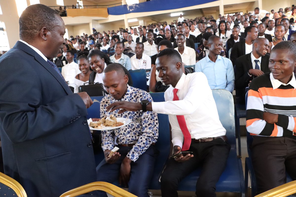 VICE CHANCELLOR’S FAREWELL ADDRESS TO OUTGOING FOURTH YEARS The Vice Chancellor, Prof. Isaac Ipara Odeo’s annual farewell address to fourth year students was held on 4th April, 2024 to reflect upon and celebrate the students’ four year academic journey.