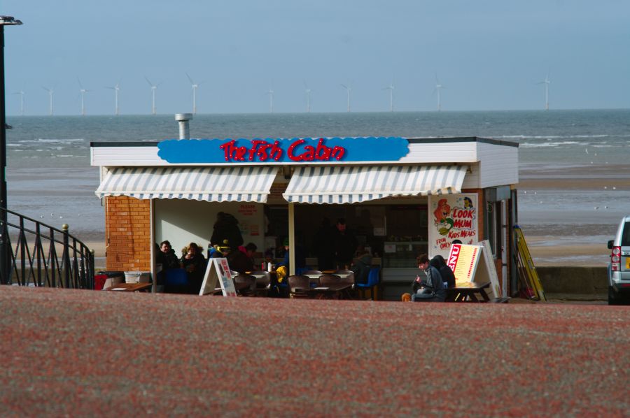 RHYL 18-02-23.
The Fish Cabin on the Prom.
#Rhyl #NorthWales #streetphotography #NorthWalesCoast #TheFishCabin