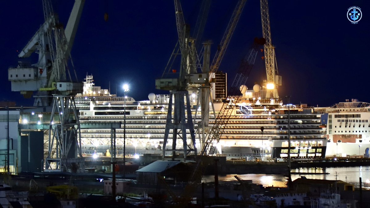 Crucero NIEUW STATENDAM reparando en el astillero de Fincantieri en Palermo, Italia Tipo de buque: crucero IMO: 9767106 MMSI: 244140580 Eslora: 299m Manga: 40m Calado: 8,1m Peso muerto: 9000t Arqueo bruto: 99500t Año construcción: 2017 Bandera: Netherlands🇳🇱