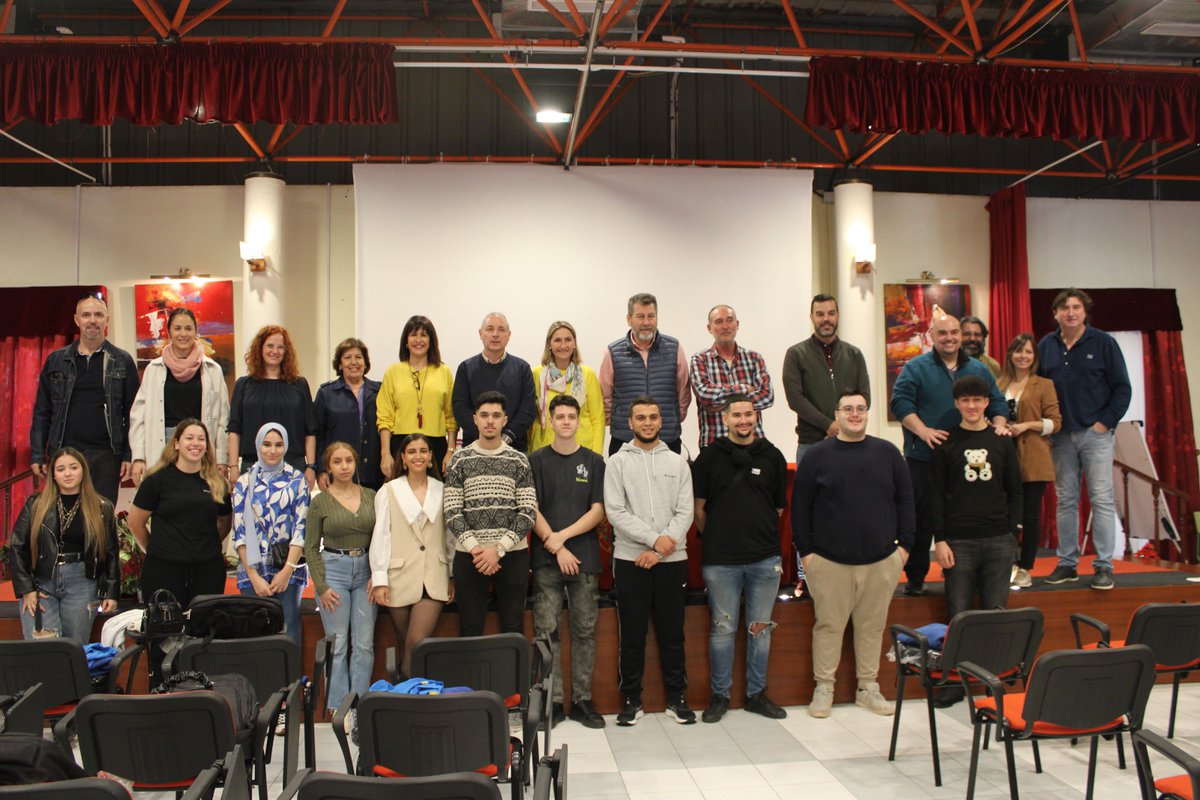 🔴 Melilla afronta esta edición de Spainskills con 11 alumnos, la mayor delegación de su historia

✔️ El CIFP ‘Reina Victoria Eugenia’ ha realizado un acto, encabezado por Juan Ángel Berbel, para animar y despedir a los participantes

📎 mpt.gob.es/portal/delegac…