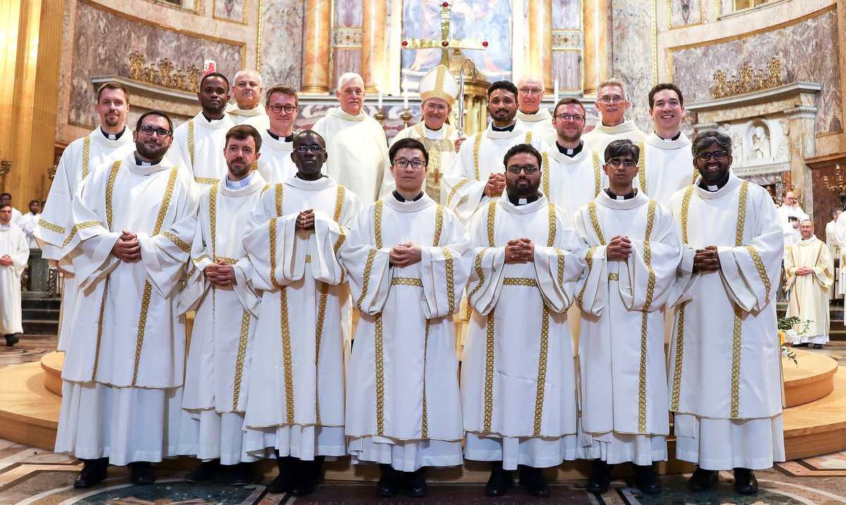 Congratulations to the 13 #Jesuits who were ordained to the diaconate on April 2 at the Church of the Gesù in Rome, including two U.S. Jesuits, Pierce Gibson, SJ, of @MidwestJesuits, and Michael Mohr, SJ, of @JesuitsUCS.