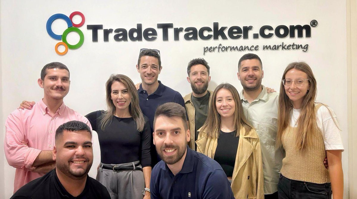 TradeTracker España tweet media