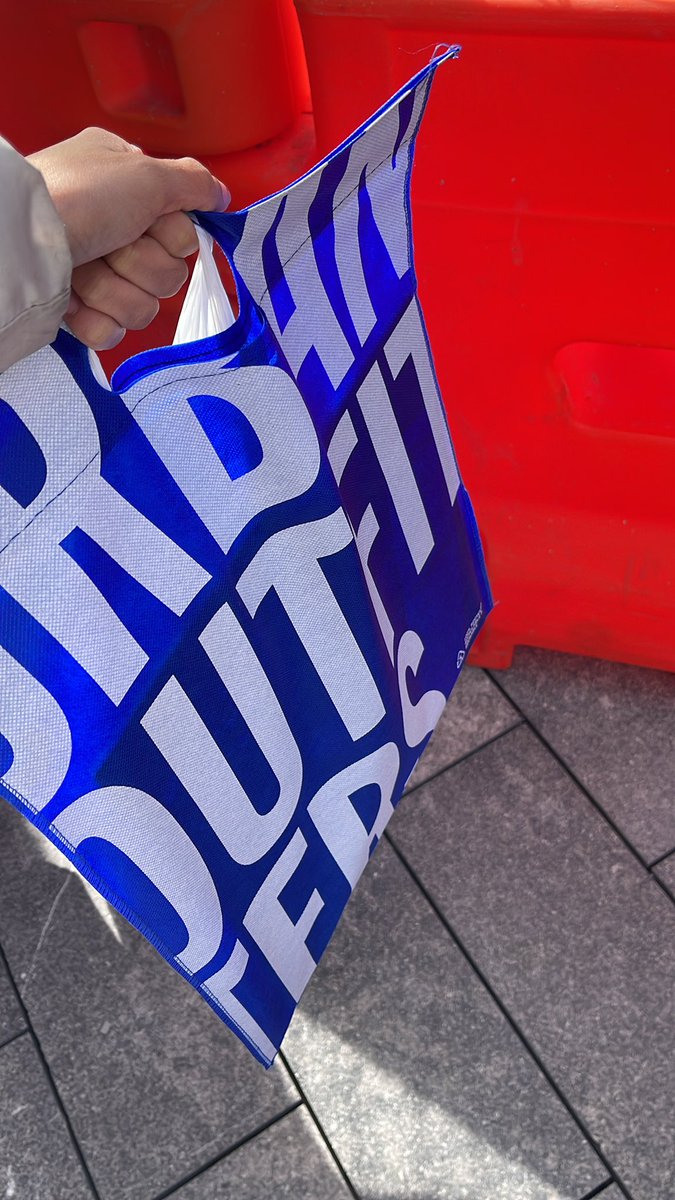 02Suee's tweet photo. Secured that Conan gray urban outfitters vinyl 🥹🥹🥹 https://t.co/Qlbui02HYV