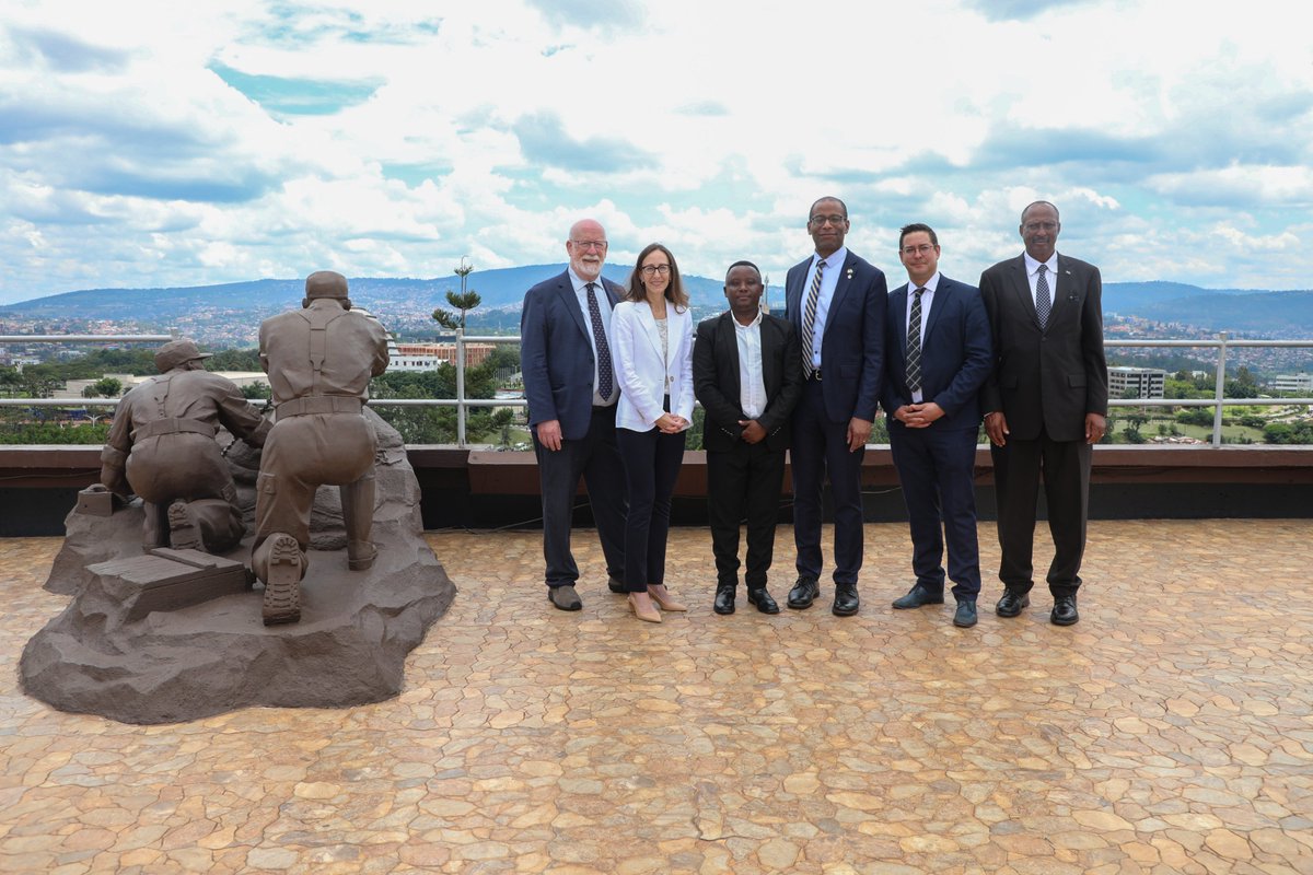 Rt. Hon. Greg Fergus, Speaker of the House of Commons of #Canada @OurCommons, together with his delegation visited the Museum for Campaign Against Genocide at @RwandaParliamnt. More photos: bit.ly/43OVcmv