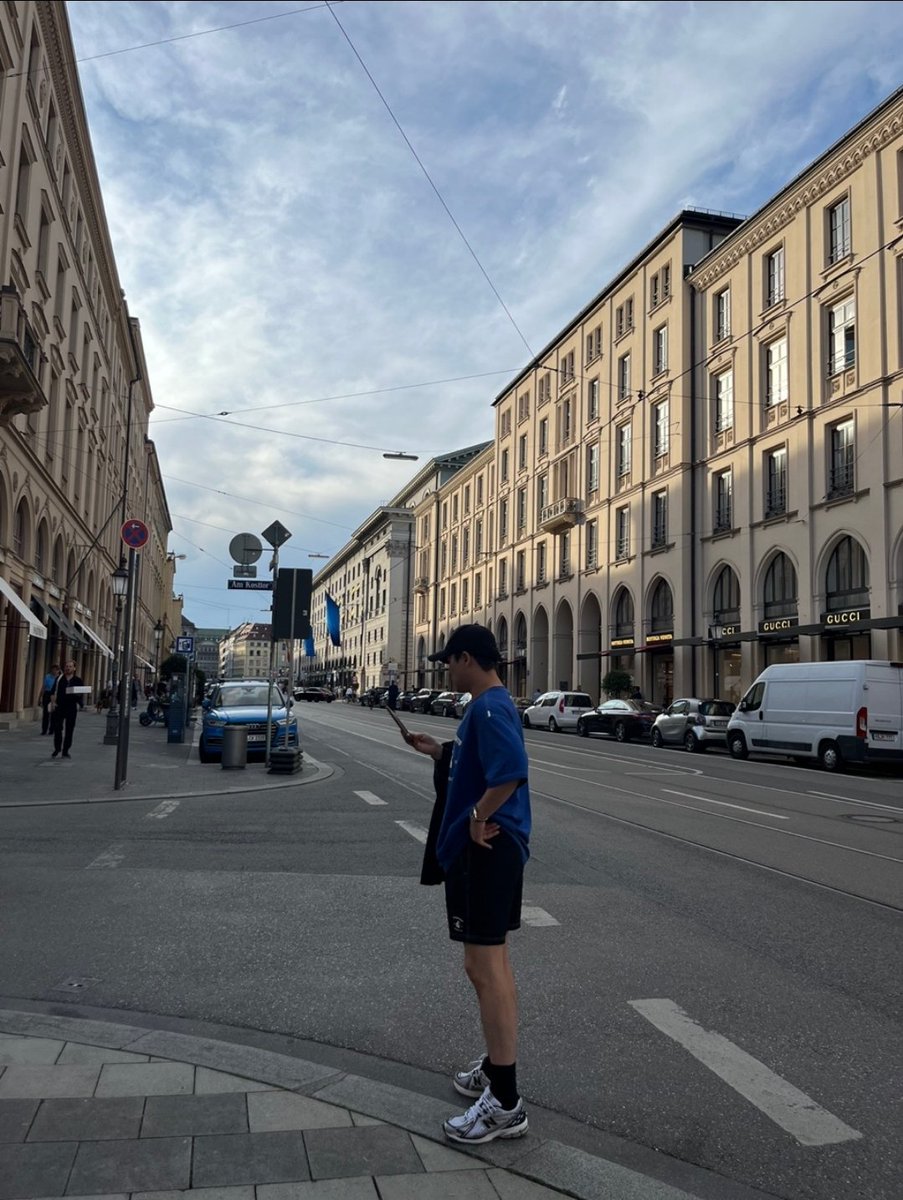 훈훈 (@ferrari5711) on Twitter photo 