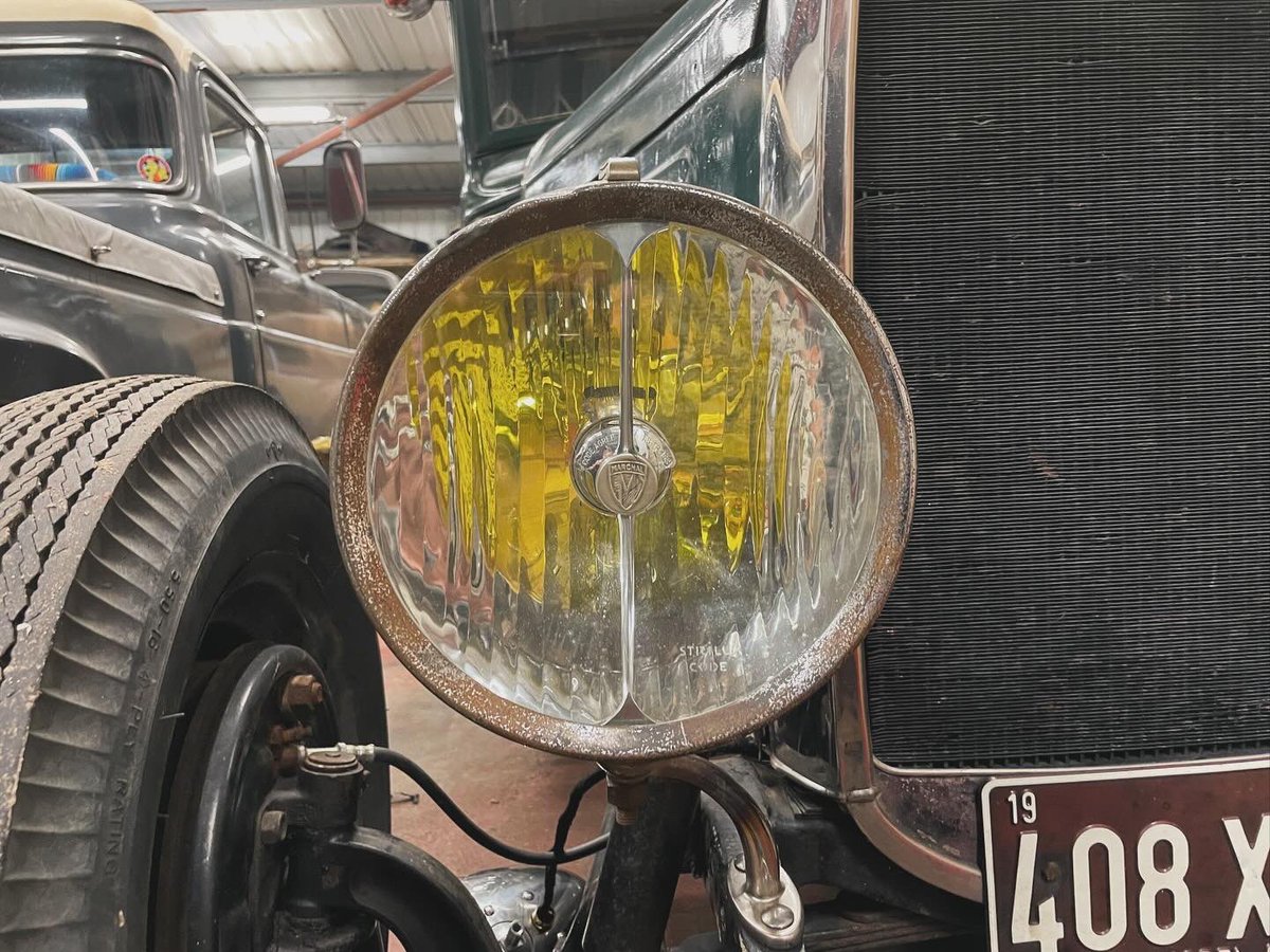 Pipey_McGraw's tweet photo. Some new illuminators for the A #marchal #ford #fordmodela https://t.co/l8ExTH8pJu