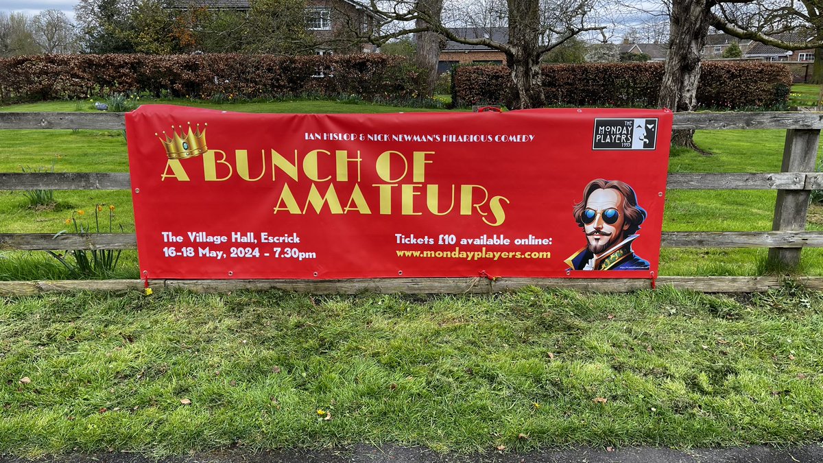 Banner installed for our May production of A BUNCH OF AMATEURS - looking good!

Tickets on sale NOW
mondayplayers.com/buy-tickets
