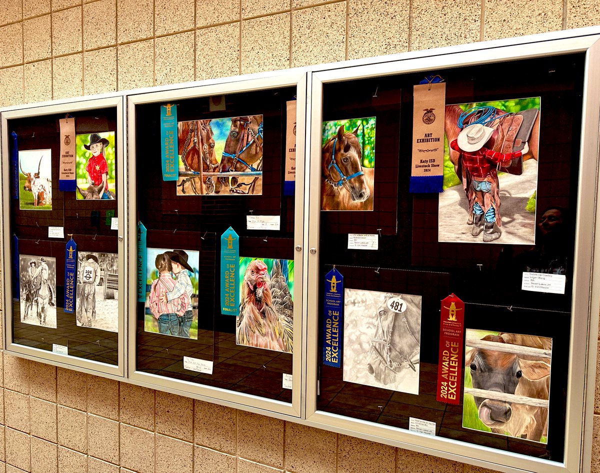 Love seeing our display cases filled with art work- especially these gorgeous Rodeo Art pieces! 🤩🤩 @spartan_speak #7LJHpride