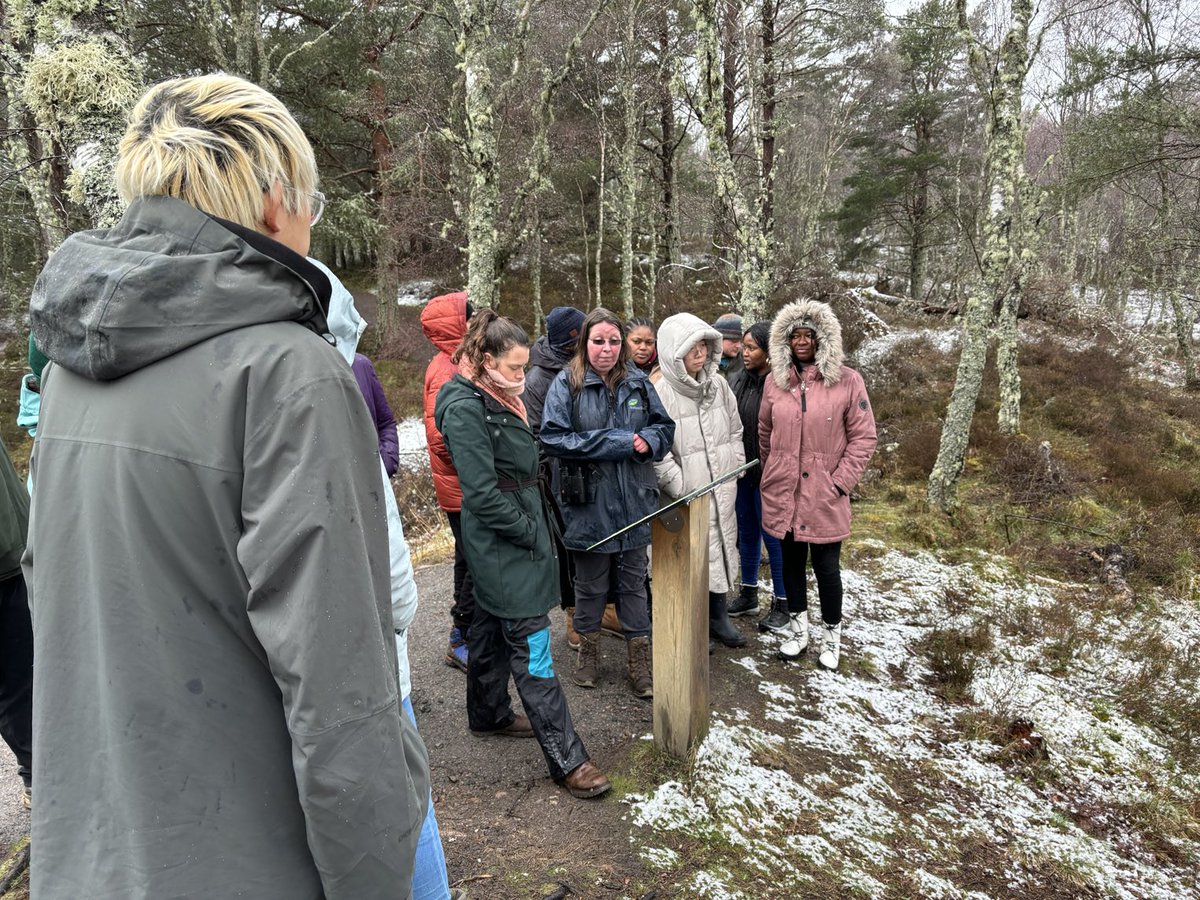 ⁦@NatureScot⁩ Muir of Dinnet NNR looking from an esker ridge to diverse habitats and the mechanisms for conservation enabling access but also protection - last site of the week- it’s a wrap ⁦@UoABioSci⁩ ⁦@Garethnorton79⁩ ⁦@cairngormsnews⁩ thanks Kirsten