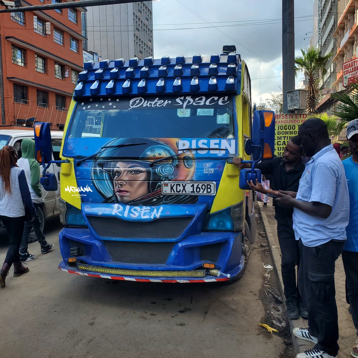 Outer Space Representin' Komarock Route 19C For Bookings & Inquiries, Contact; ☎️ (+254) 0727 213 423 (Call/WhatsApp) #MatwanaMatatuCulture by @GraffMatwana #GraffMatwana #Matatu #AgeOfTheCulture #Kenya #LongLiveTheMatatuCulture