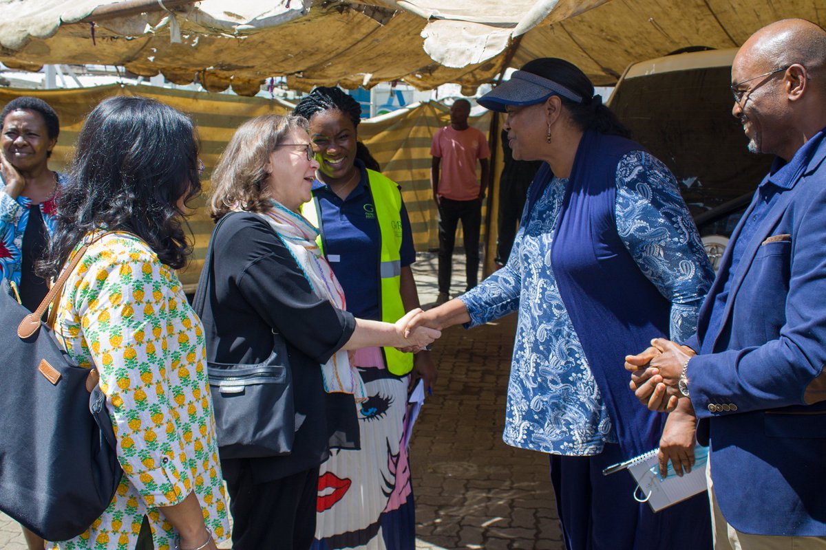 We are hosting a @UN_Women delegation visit at the Mathare community, led by Ms. Kirsi Madi, the DED for Resource Management, Sustainability, and Partnerships. This platform provides an opportunity for the community to share experiences on GBV issues. @WanguKanjaF @unwomenkenya