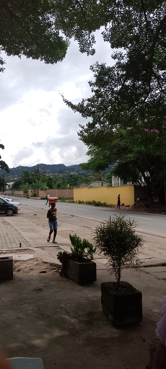 A beautiful morning walking  in the City of #Bujumbura 🇧🇮. 

#tourismeauquotidien, #travel, #adventure, #africa, #Bujumbura, #tourism #citytour #bookatour #explorethecitywithus #abatwip #burundi #tourisme