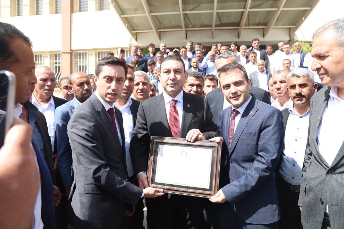 31 Mart 2024 Seçimlerinde Harran Belediye Başkanlığına tekrardan seçilen Mahmut Özyavuz'u tebrik ediyor, görevinde başarılar diliyorum. @mahmutozyavuz