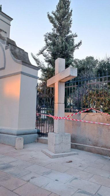 El que huye de una cruz, encontrará en su camino otra más pesada ✝️ La cruz de Bechí vuelve a su lugar original gracias a nuestra acción jurídica⬇️