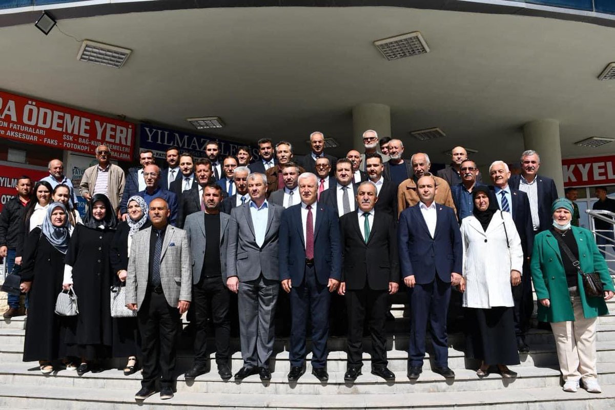 KuluAkParti's tweet photo. DEVİR TESLİM TÖRENİMİZİ GERÇEKLEŞTİRDİK.

İl yönetim kurulu üyemiz Bilal Uktem, İlçe Başkanımız Mehmet Karaca, MHP İlçe Başkanımız Abdurrahman Çağlayan, Kadın Kolları, Gençlik Kolları Başkanımız, Yönetim kurulu ve değerli hemşerilerimizin katılımları ile gerçekleştirdik. https://t.co/R6wA5t8m8g