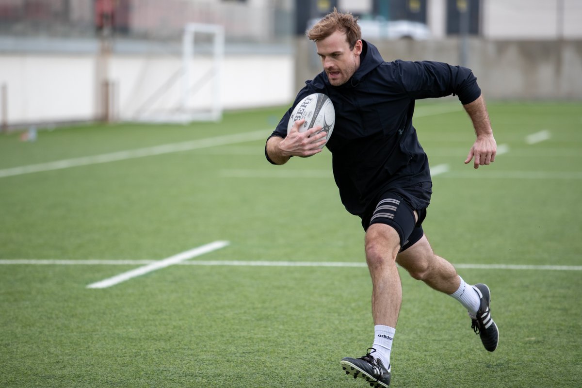 For the love of the scrum 🏉 RAF Vultures were in Gibraltar last week. Despite the weather on game day - they came away with a victory 🏆 Read more about their time in Gibraltar here: stratcommand.blog.gov.uk/2024/04/05/raf… #Rugby @RAFRugbyUnion @RAFRU_Vultures
