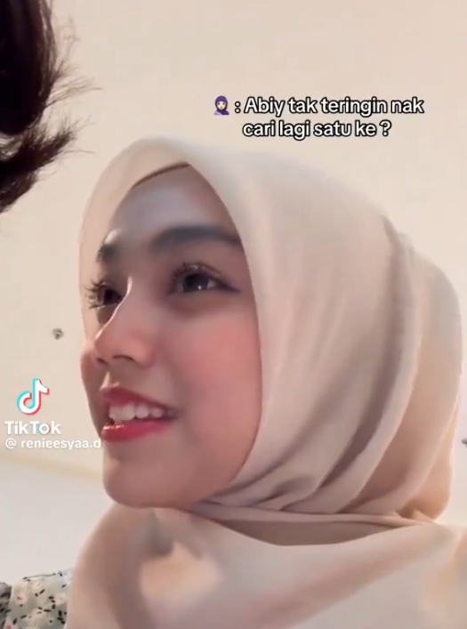 dxrkchocolx's tweet photo. Lagi viral di Malaysia, ngehamilin terus gamau tanggung jawab lalu ketauan selingkuh

Awalnya si cewek iseng bikin konten, "nanya gamau nambah? (cewek)" ke cowoknya malah jadi kenyataan

From this                                     To this https://t.co/FhDOrYKjzY