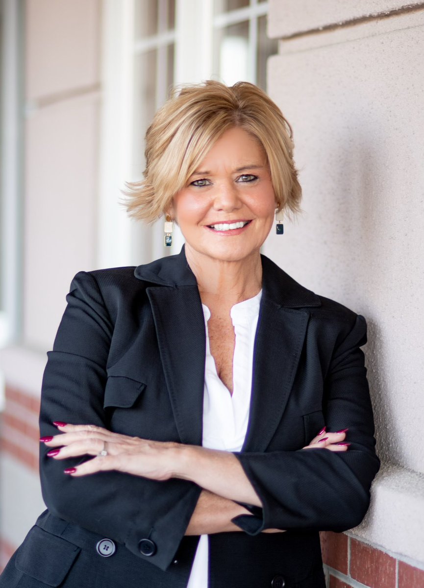 Thank you <a href="/T_Stoopendous/">Traci Stoop</a> for your time, energy, and talents! Every professional should have a photo session with Traci! She is the absolute best- and so reasonable!