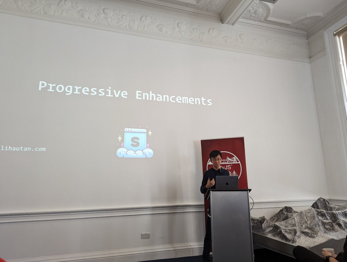A talk on Progress Enhancement with Svelte by @lihautan !