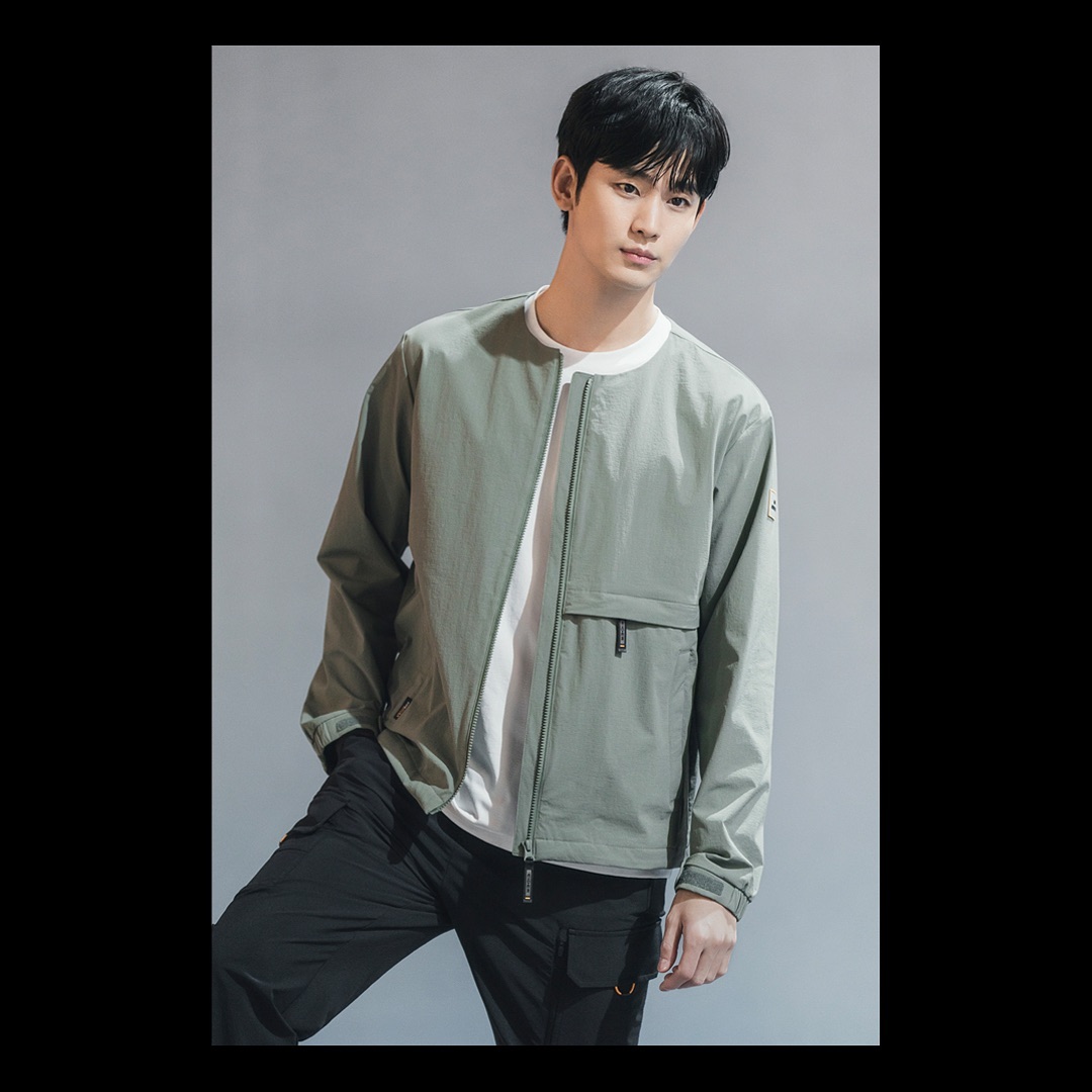 soohyunesia's tweet image. Gold Medalist instagram update 📸

#EIDER x #KimSooHyun

#아이더 #김수현