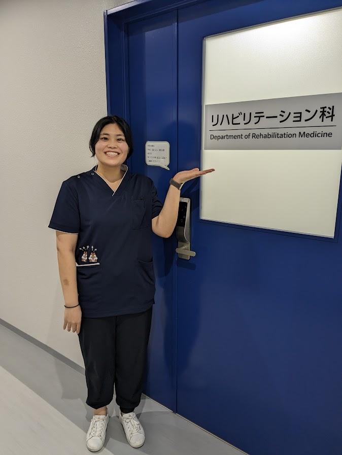 nagasakirihab's tweet photo. 2024年度の高次臨床実習は今週から始まっています。今タームも1人リハ科に来てくれました。今日はいつもの日本語禁止・英語だけの英文抄読会でした。彼女の順番は3週先。それだけじゃなくて、リハビリのお勉強も合わせてがんばってください！ https://t.co/CCjETrAekU