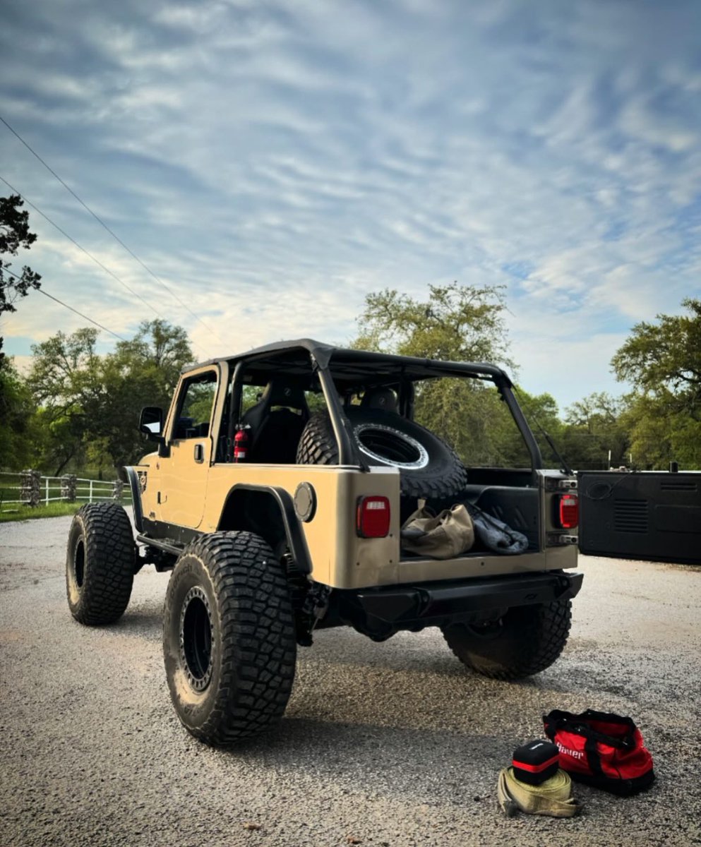Who’s packing up for some weekend adventures? Credit: Built By Crown / builtbycrown