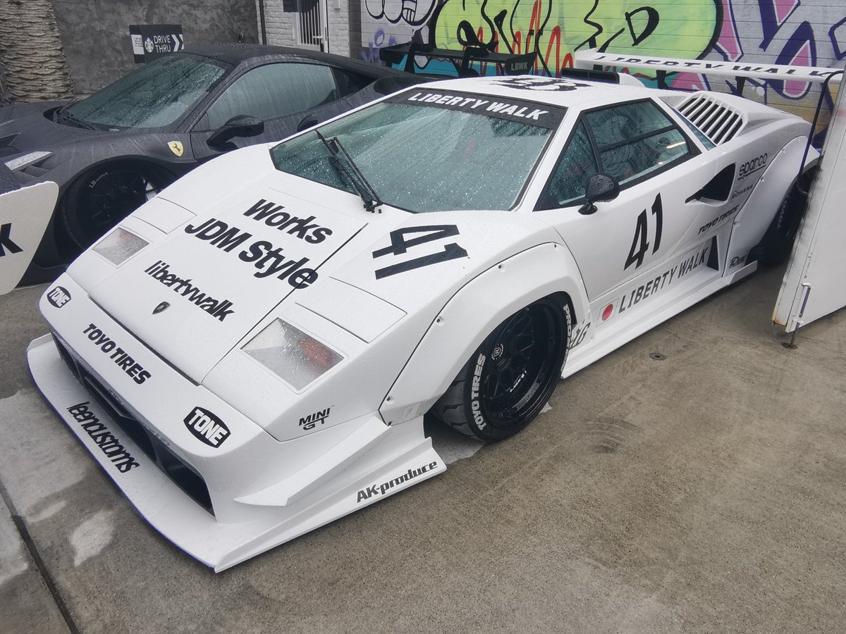 This was an Awesome experience thanks to Sanri-san and the crew that greeted me there!

It was absolutely bonkers seeing such one of a kind rides close to me in my lifetime!

Must see more, now I just need to ride in a fast car!

#libertywalk