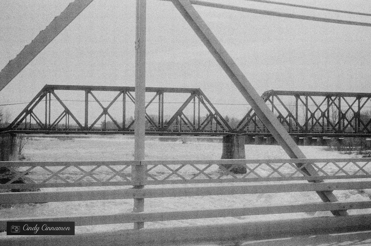 Cindy_Cinnamon's tweet photo. Cindy Cinnamon Photographie
https://t.co/g7SV9JrYvu
Rollei B35
Ilford Delta 3200 

#BNW_zone #shootfilm #FilmIsNotDead #FilmForever #Rollei #RolleiB35 #Lomography #35mmxP2 #bnw #IlfordFilm #IlfordDelta3200 #HighISO #IlfordDelta #IlfordPhoto #Pont #Bridge #Drummondville #Canada https://t.co/y6iHGDdTMk