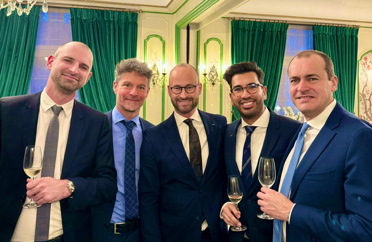 Great start of #EAU24 catching up with friends and colleges. Congrats 👏🏼 to EAU team for smooth start and all hard work <a href="/Uroweb/">European Association of Urology (EAU)</a> <a href="/OncoAlert/">OncoAlert</a> <a href="/urotoday/">UroToday.com</a> <a href="/AStenzl/">Arnulf Stenzl</a> <a href="/MariaJRibal/">Maria J. Ribal</a> <a href="/NDowJames/">James N'Dow</a> <a href="/MRoupret/">Morgan Roupret</a>