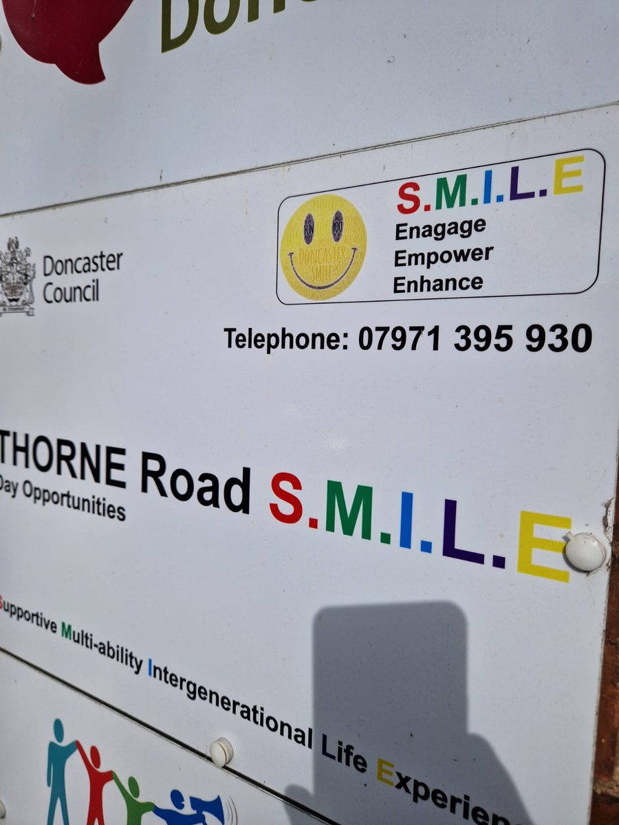 RDaSH_LD_DCG's tweet photo. Our TNA Health Facilitator @lanny101411 is at Thorne Road @DayDoncaster today delivering some health promotion, looks like a fun and informative session! https://t.co/psrHYDocEv