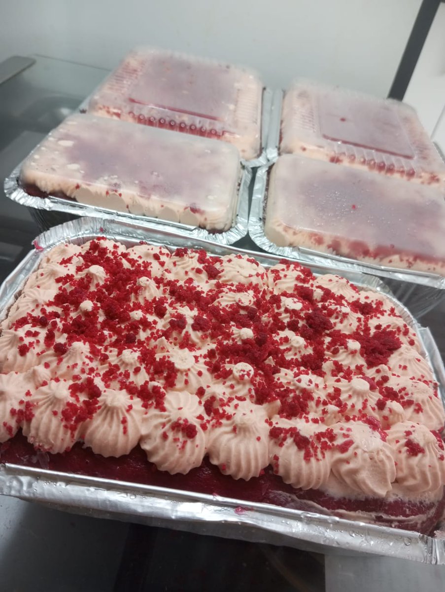 nhinhim's tweet image. Umtshana wam uyabaker for any occasion. She's based in Port St Johns but can deliver naseMthatha. These are so delicious, trust me ๐๐
#SupportBlackbusiness
#Youthinbusiness
#ECTwitter
#