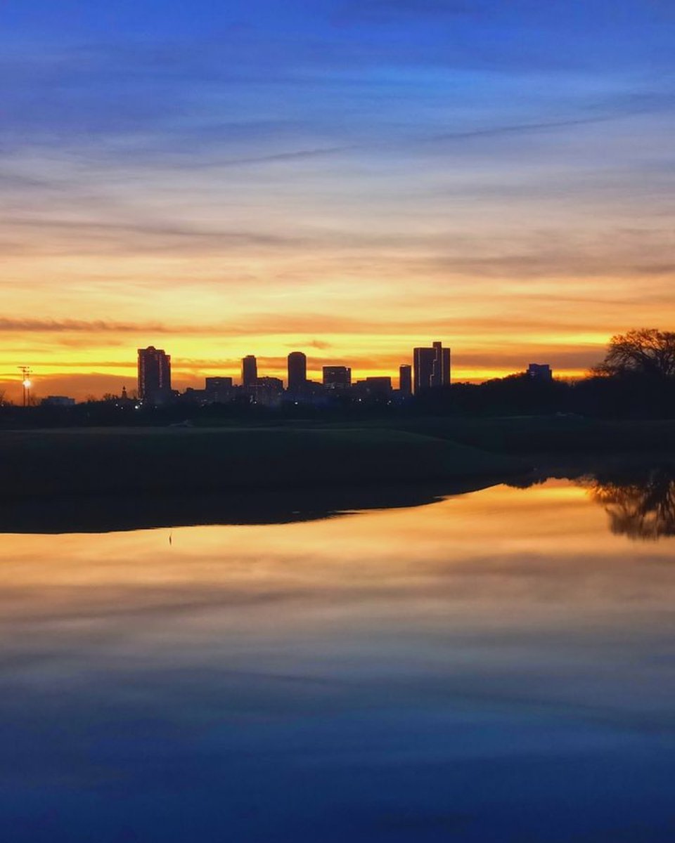 GolfFortWorth's tweet image. 🎷 Swing into the weekend with smooth tunes and scenic views! 🎶 Saxophonist D. Lee is bringing jazz to the Rock for date night Saturday, April 6, starting at 6pm. Join us for dinner, drinks &amp;amp; some soulful sounds! 🥂 #DateNight  #Rockwood #IsItTheWeekendYet