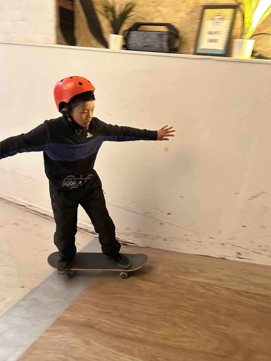 Skool of Street @ House of Wingz tweet media