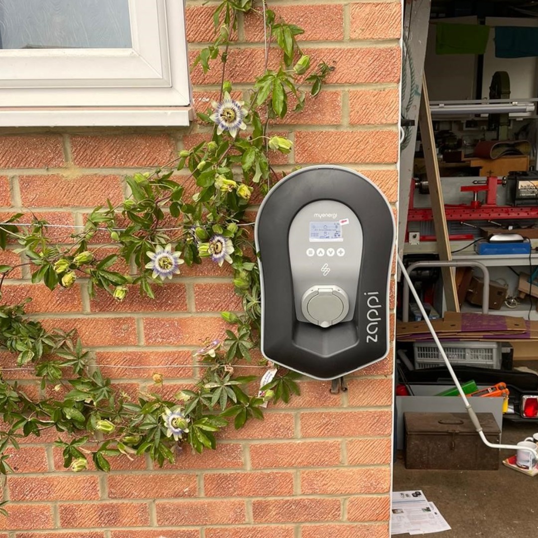 Did you know the Myenergi Zappi Charger works in conjunction with Solar Panels?

#ZappiEVCharger #ElectricVehicleCharging #RenewableEnergy #CleanEnergy #SustainableLiving #EVChargingStation #EnergyEfficiency #SmartHome #Myenergi #EVCharger #SolarPanels #EnergySource #GreeenEnergy