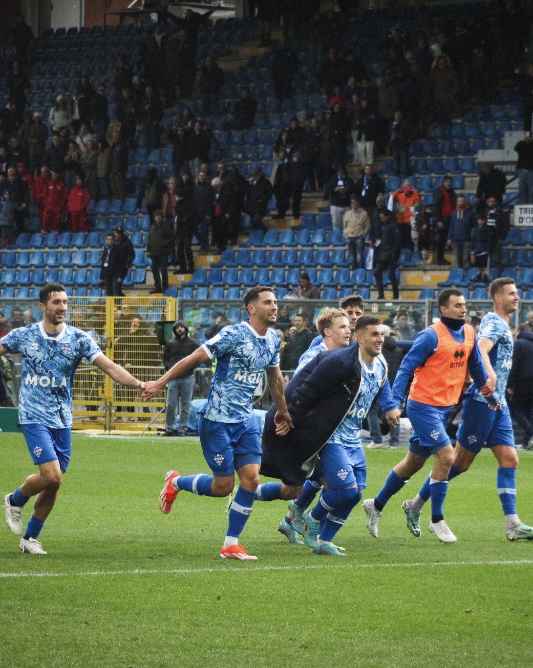 Bukan Hanya Erick Thohir, 5 Pengusaha Tajir Asal Indonesia Ini Pernah Jadi Pemilik Klub Sepak Bola Luar Negeri
            - galeri foto