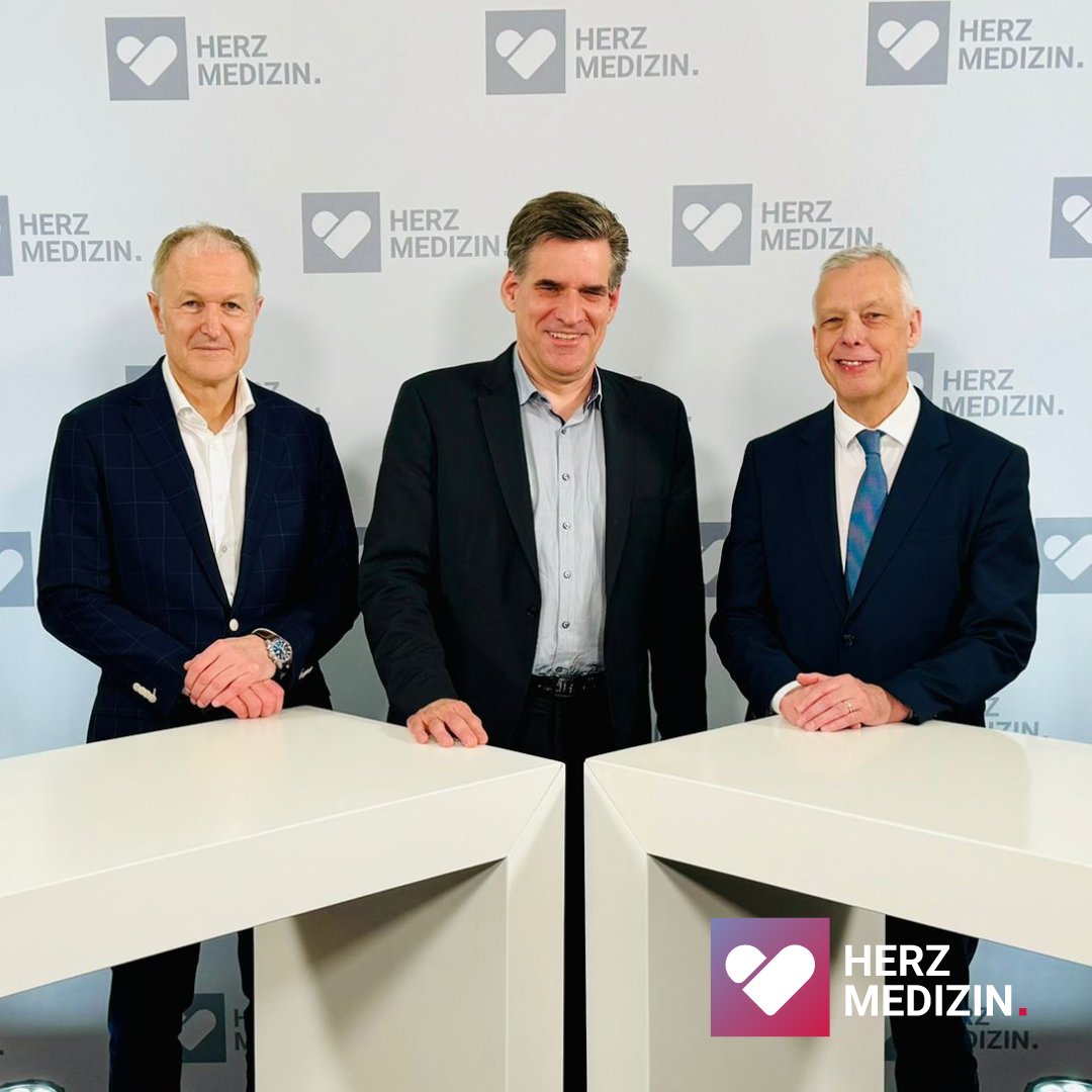 Prof. Volkmar Falk, Prof. Stefan Blankenberg und Prof. Thomas Voigtländer im Gespräch zur DEDICATE-DZHK6-Studie auf der #DGKJahrestagung. Mehr zu den Ergebnissen am Montag auf Herzmedizin.de.
#DGK #DGKJahrestagung #DGK2024JT #Kardiologie #Herzgesundheit