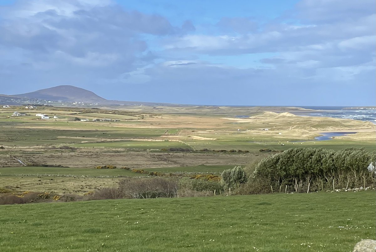 Gorgeous morning for a walk  in #Donegal on day 96/100 days of walking with #Rubybeag Cnoc Fola looking lovely in the sunshine ⁦@welovedonegal⁩ ⁦@wildatlanticway⁩ ⁦@ThePhotoHour⁩ ⁦@idonegal_⁩ ⁦@govisitdonegal⁩ ⁦⁦@Failte_Ireland⁩ #Grateful