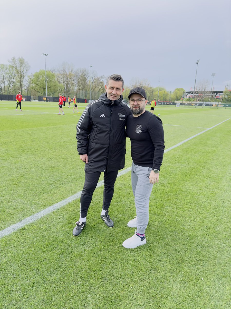ttworas's tweet image. To był wartościowy staż w Unionie Berlin a Trener Nenad - mega człowiek 💪👍⚽️a jutro - spiel 😊⚽️⚽️⚽️