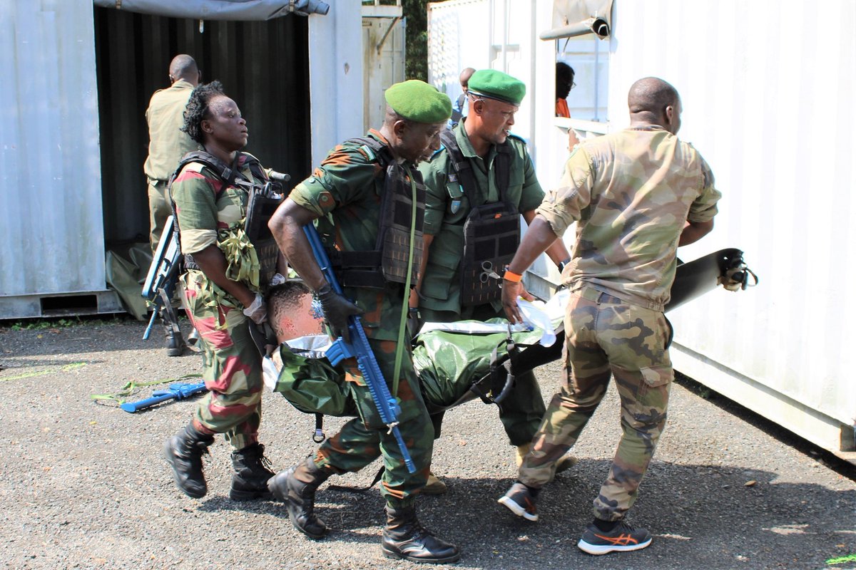 2⃣9⃣/0⃣3⃣ Fin du stage #MEDICHOS organisé au #CampdeGaulle par le #CMIA 🇫🇷 @santearmees des #EFG ✅ 2⃣ semaines de stage ✅ 1⃣2⃣ médecins stagiaires 🇬🇦🇨🇲🇨🇬🇨🇩🇹🇩 ✅ Exercice #MASCAL en fin de stage Obj :🎯 Échanges et partage de l'expérience #CombatProven du #SSA 🇫🇷 @EtatMajorFR