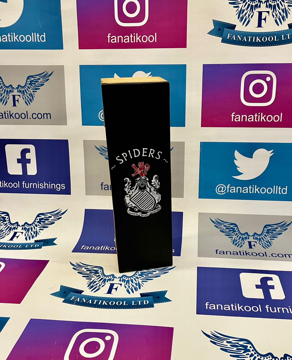 queensparkfc's tweet photo. 𝐖𝐈𝐍! 𝐖𝐈𝐍! 𝐖𝐈𝐍! 

Courtesy of our partners @FanatikoolLtd we are giving you the chance to win one of these fantastic QP branded prizes which are a bottle gift case and football mount. 

Simply like and repost this post.

The winners will be chosen on Saturday 6th April. https://t.co/VaE7sJPZVG